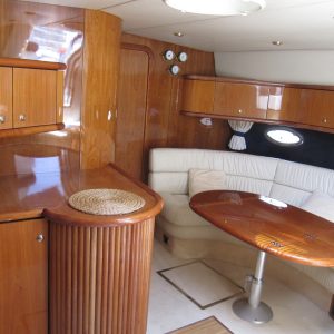 Camargue47_BoatsIbiza_10_interior (1)